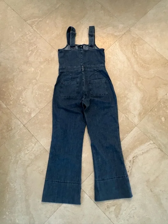 Aerie Women’s Denim Medium Wash Jumpsuit / Fitted Overalls / Front Buttons /M - Picture 5 of 10